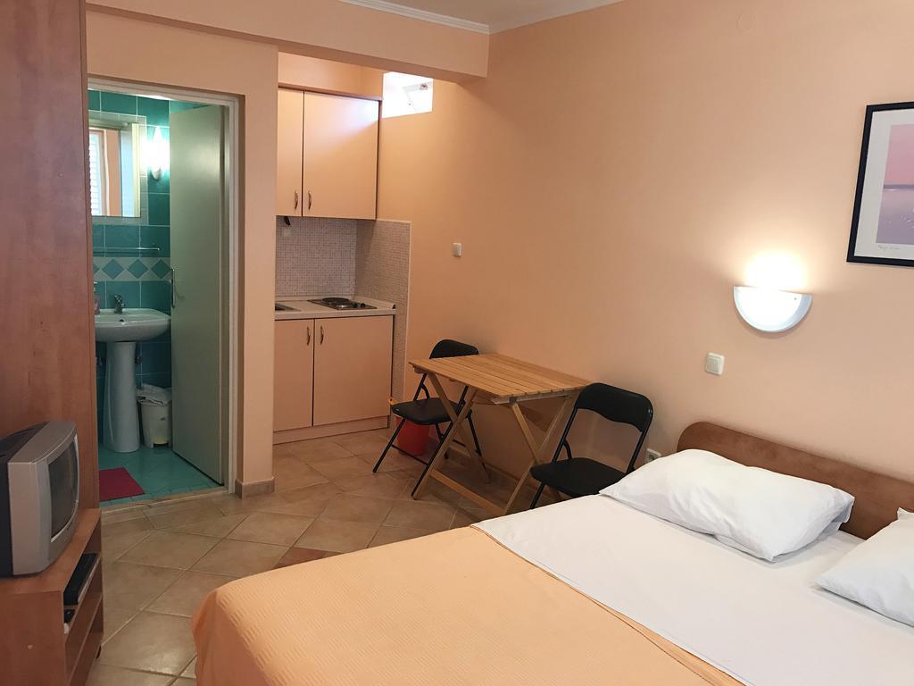 Antonio Apartments Trogir Exterior photo